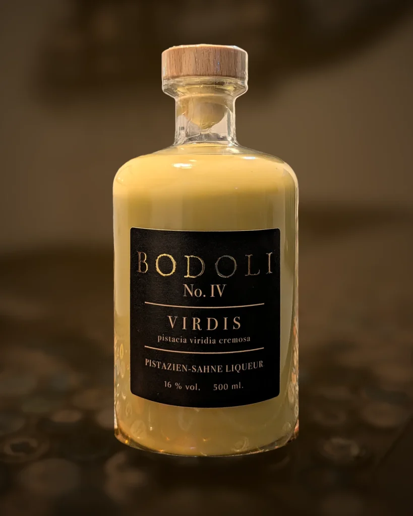 BODOLI VIRDIS Pistazien-Sahne Liqueur – Flasche, Vorderseite